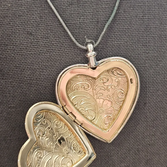 Heart Locket Necklace - Picture 2 of 10